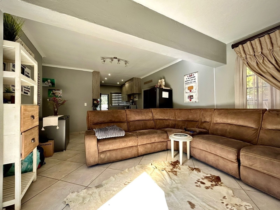 3 Bedroom Property for Sale in Waterval East North West